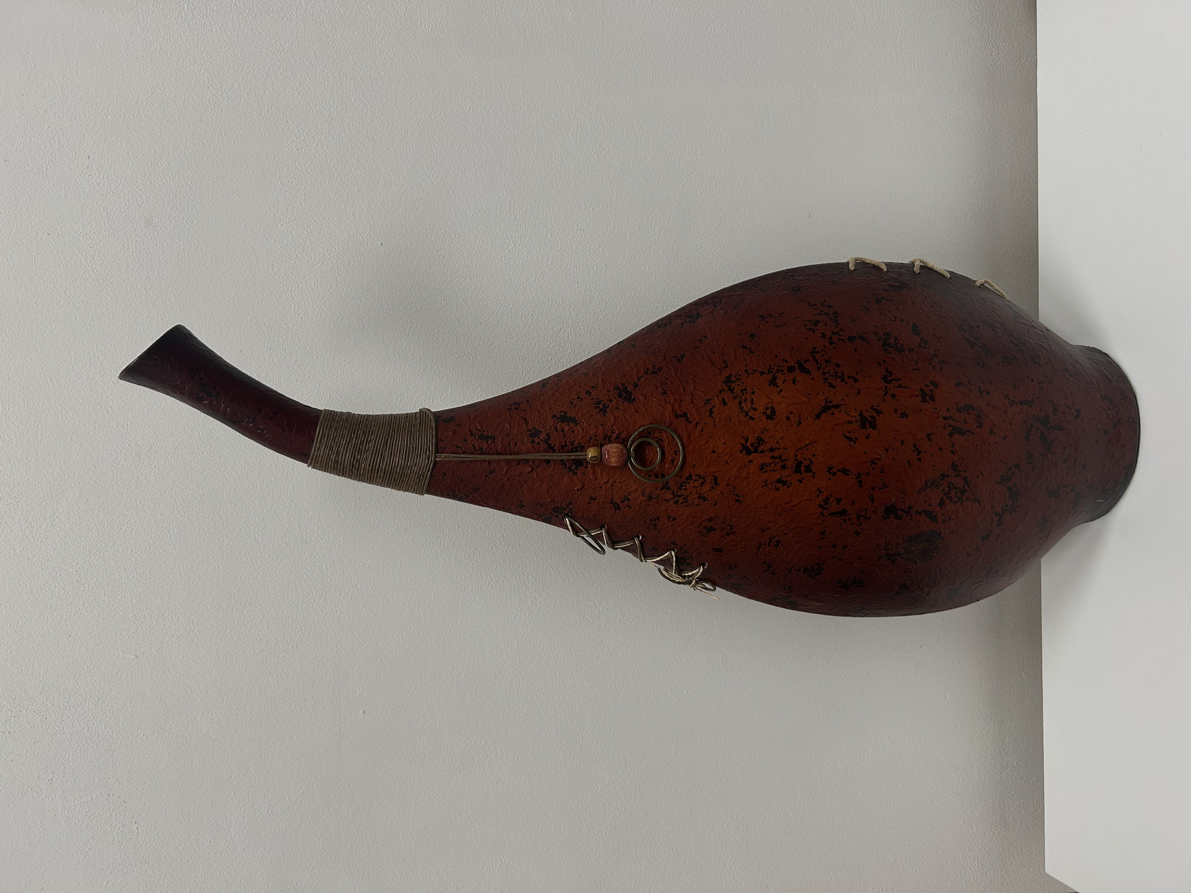 Dekorativní nádoba z tykve — etnický styl