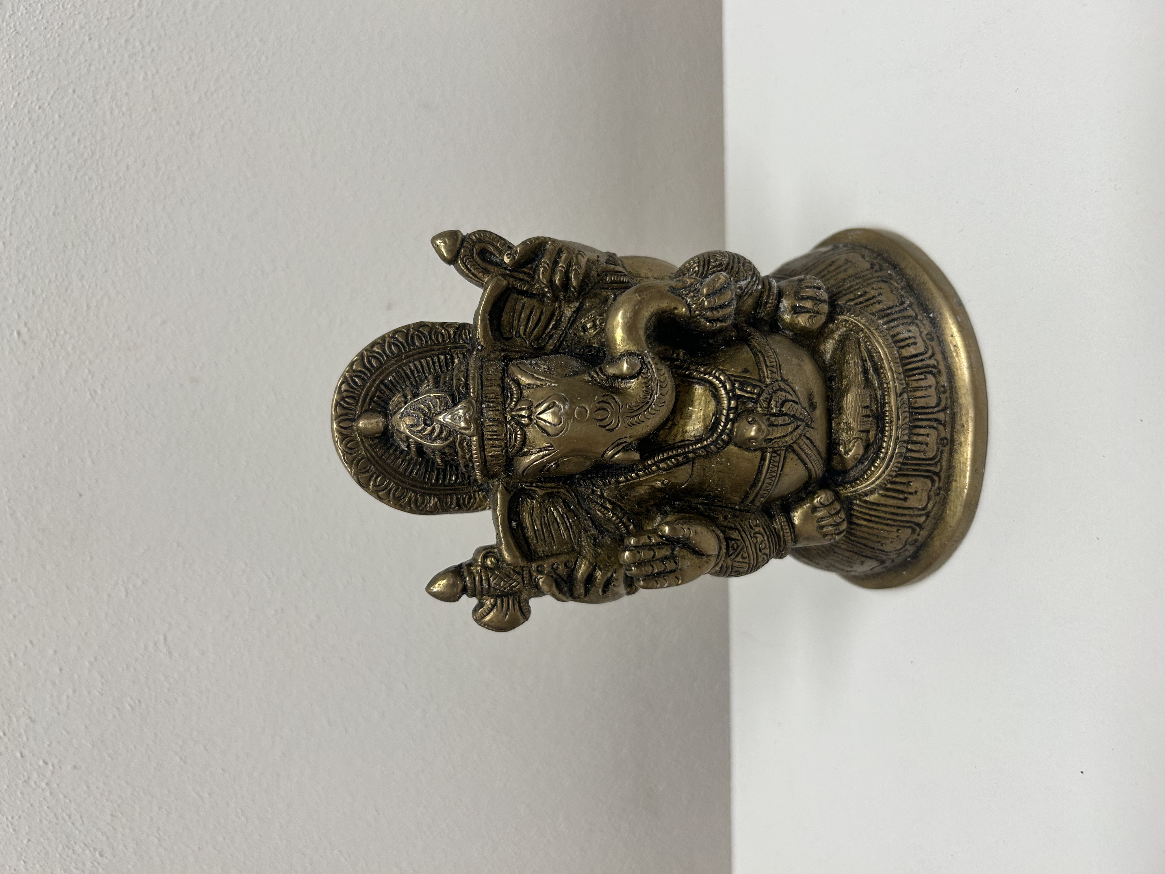 Ganesha — mosazná soška, čtyřruký