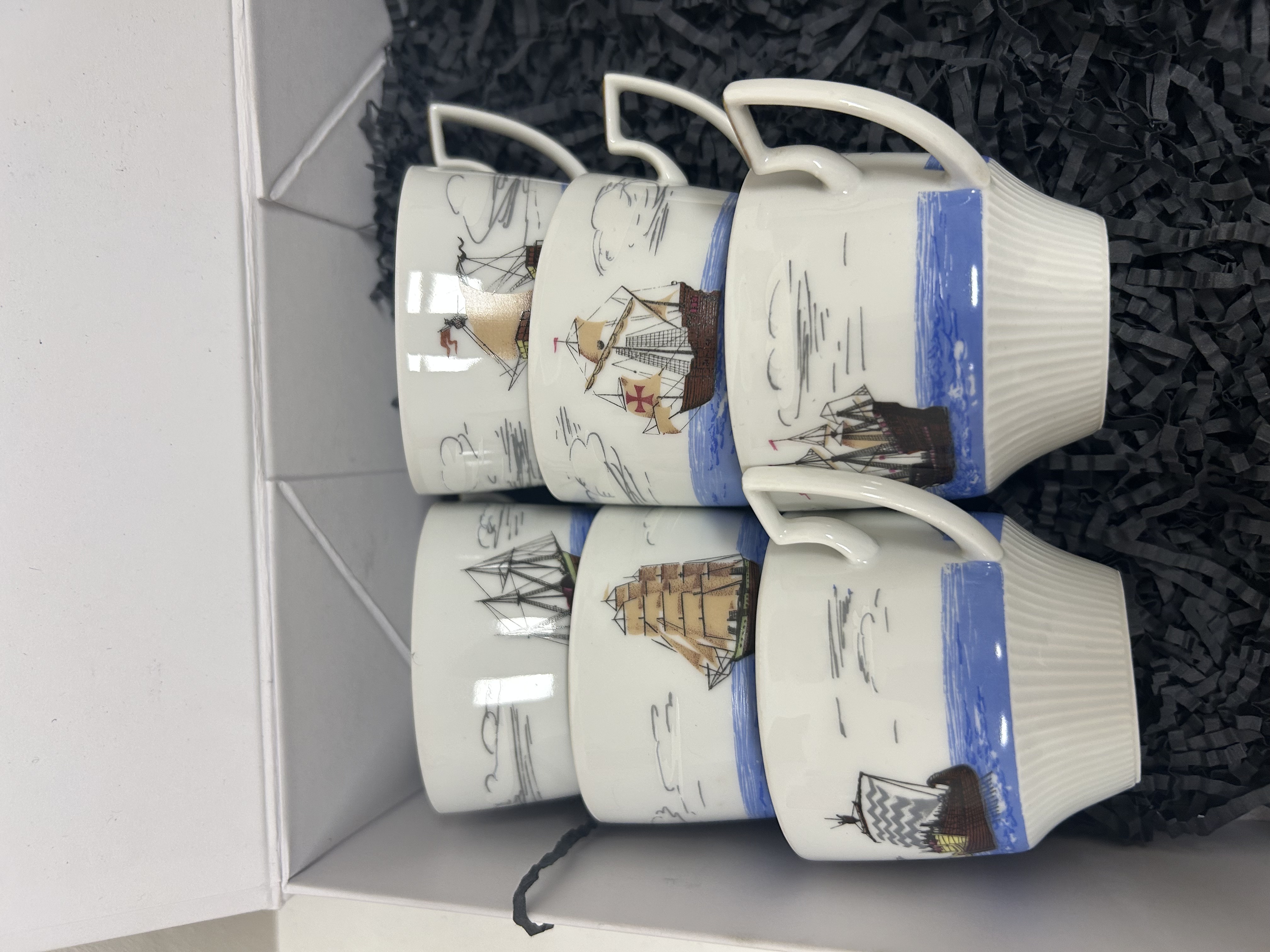 Sada 6 káv — porcelán, motivy plachetnic