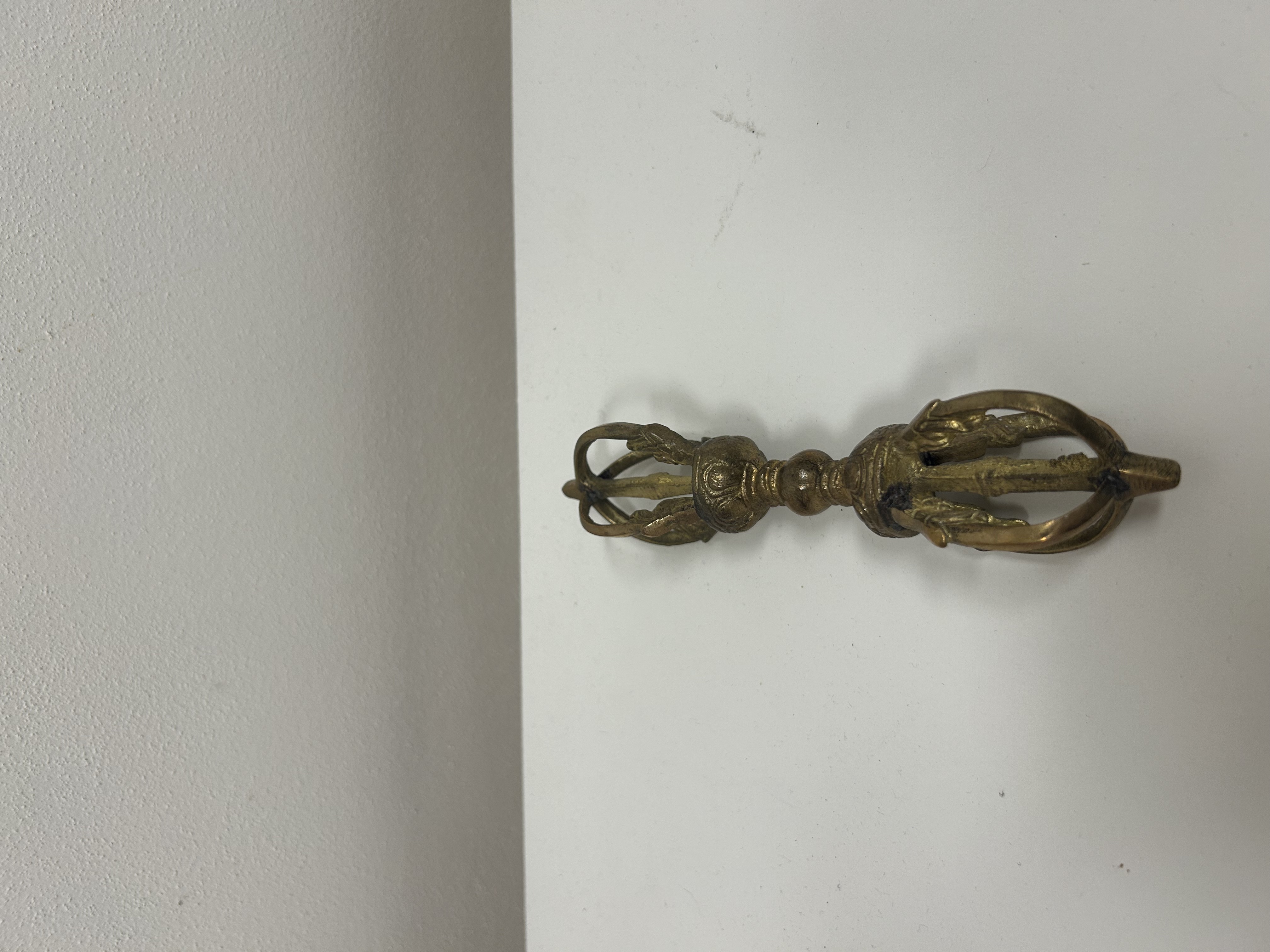 Tibetský dorje (vadžra) — mosaz